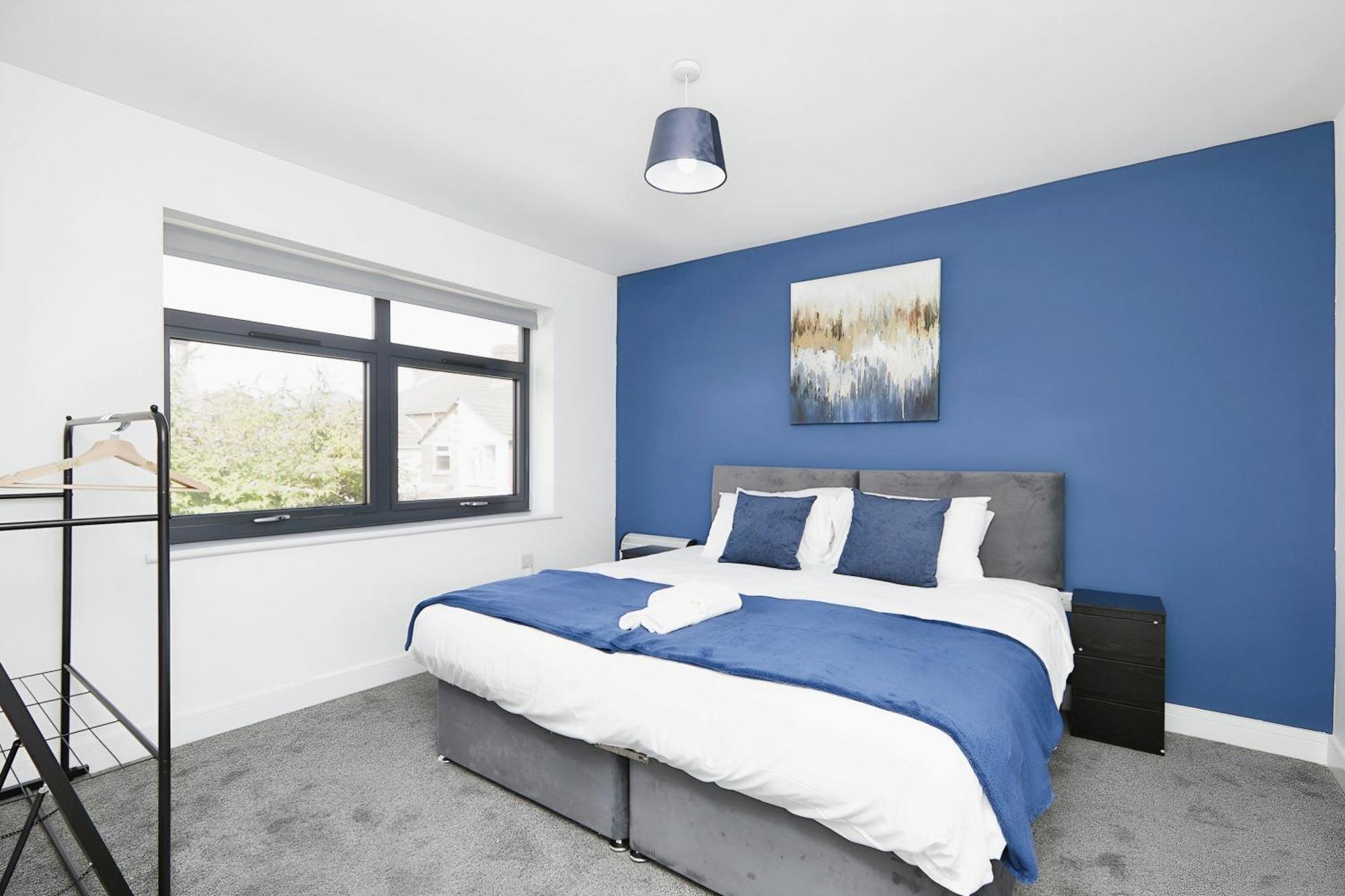 Apartment Modern In City Centre - Free Gated Parking