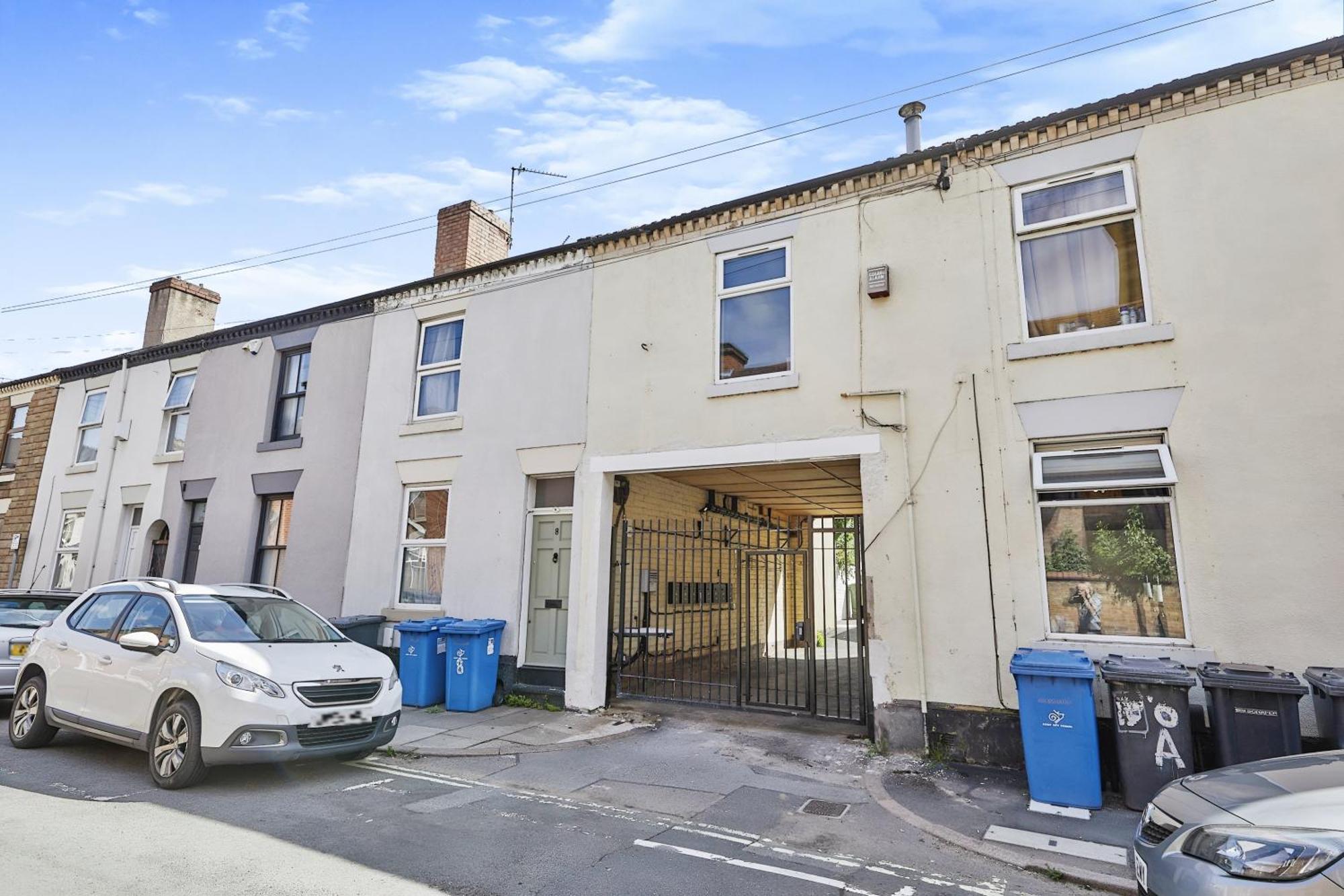 Modern In City Centre - Free Gated Parking Derby
