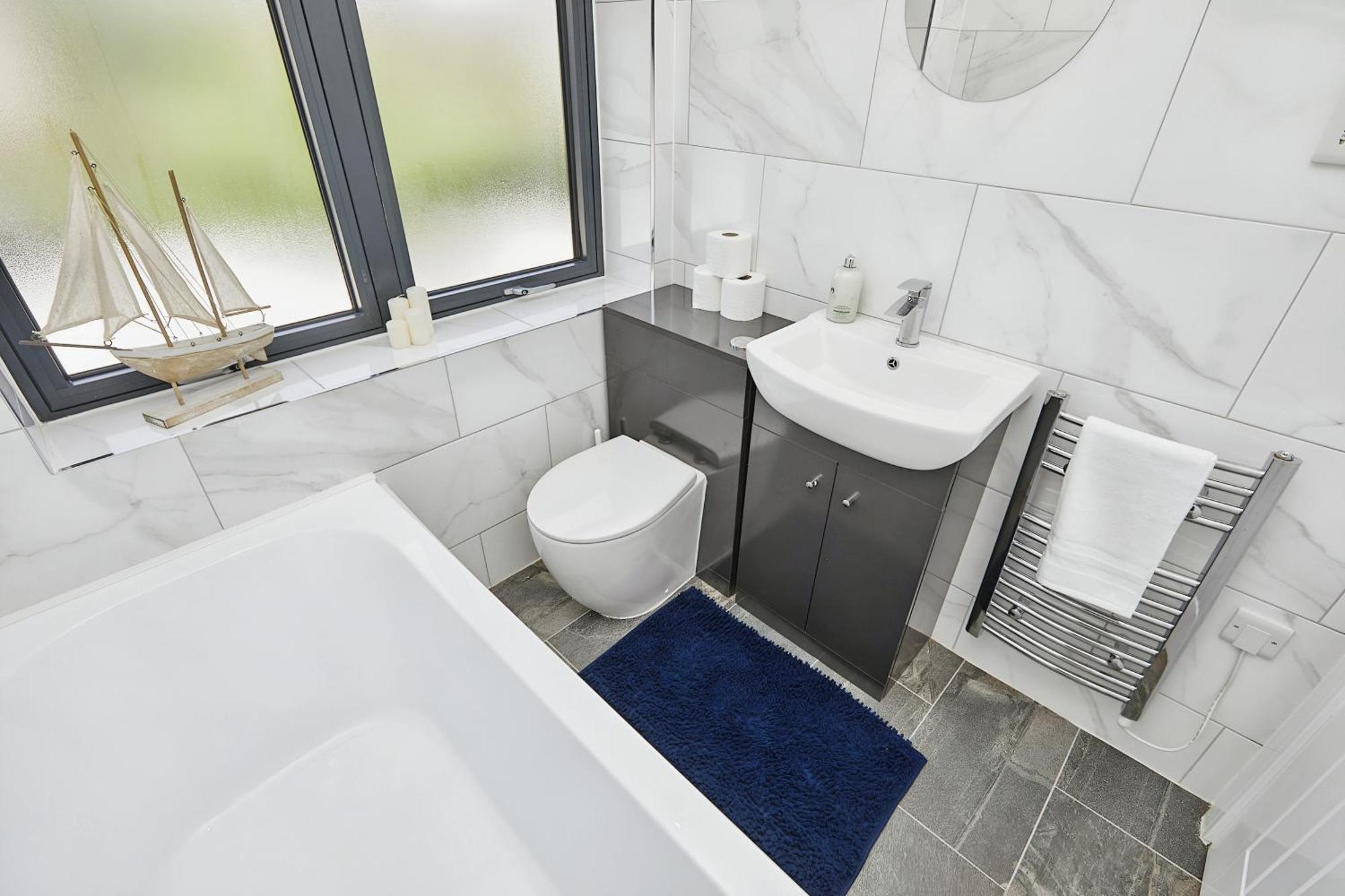 Modern In City Centre - Free Gated Parking Apartment Derby